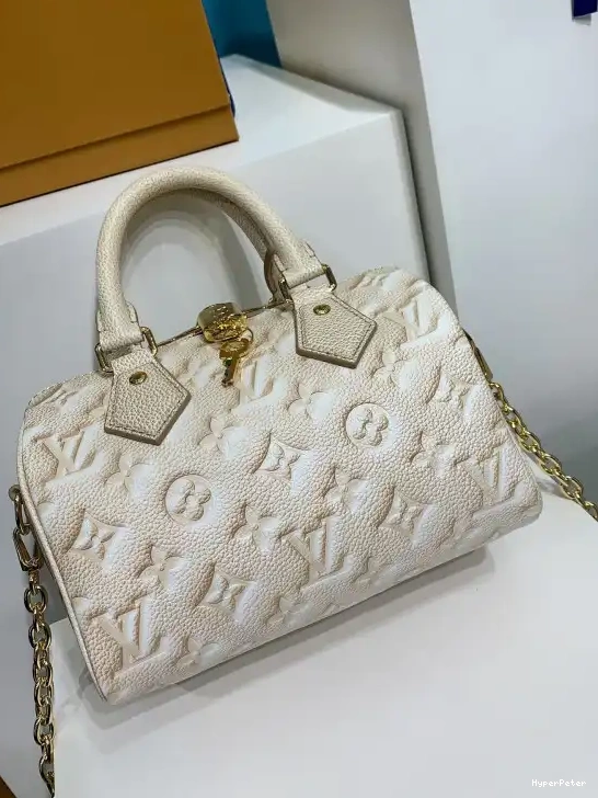 20 LOUIS VUITTON SPEEDY BANDOULIÈRE 0617